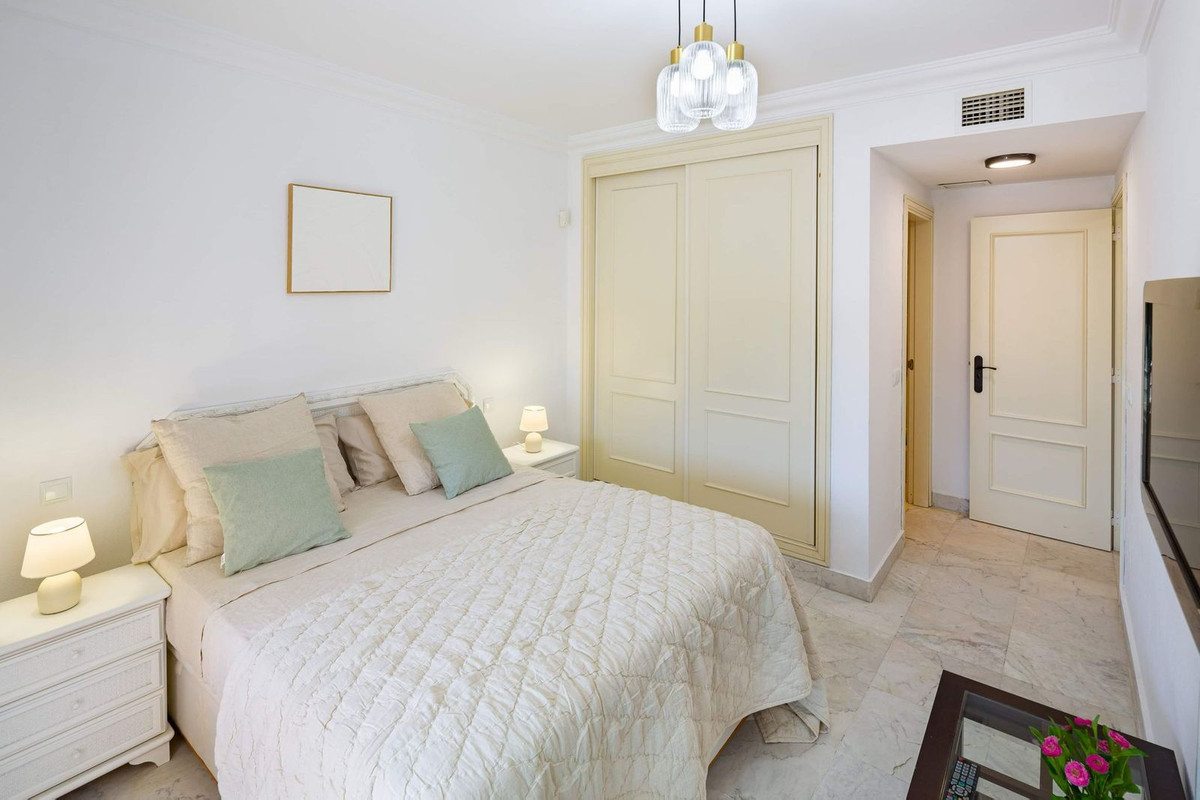 2 Bed Apartment for sale in Puerto Banús Costa Del Sol, Málaga, Spain