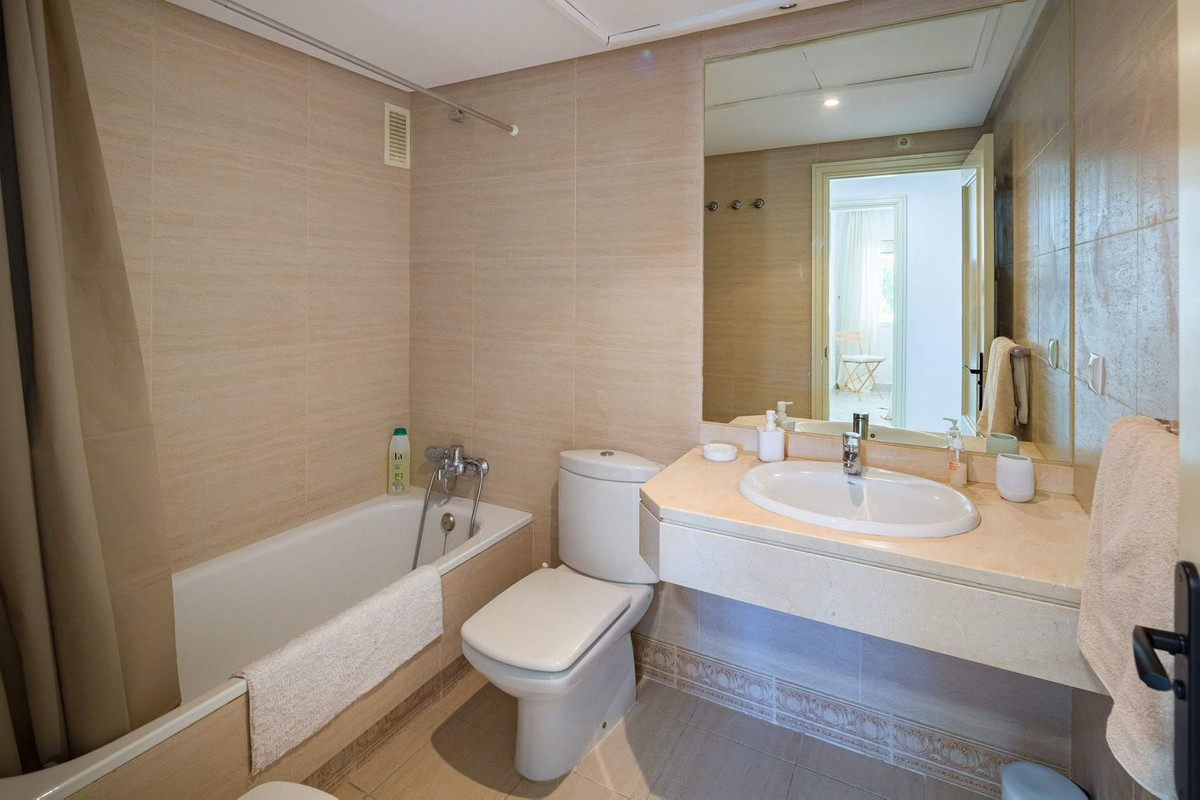 2 Bed Apartment for sale in Puerto Banús Costa Del Sol, Málaga, Spain