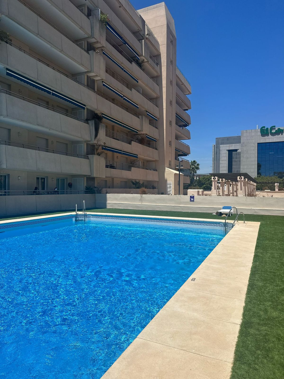 2 Bed Apartment for sale in Puerto Banús Costa Del Sol, Málaga, Spain