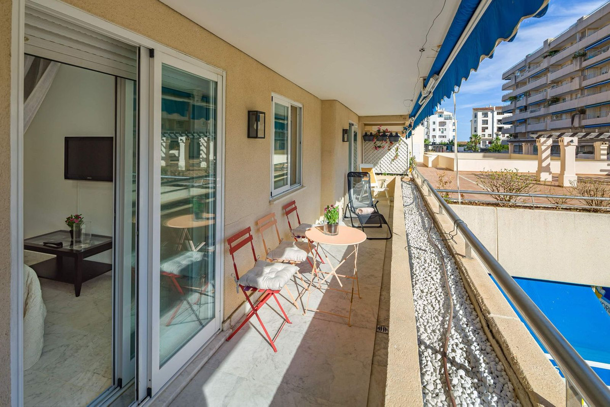 2 Bed Apartment for sale in Puerto Banús Costa Del Sol, Málaga, Spain