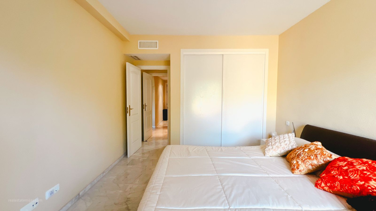2 Bed Apartment for sale in Reserva De Marbella Costa Del Sol, Málaga, Spain