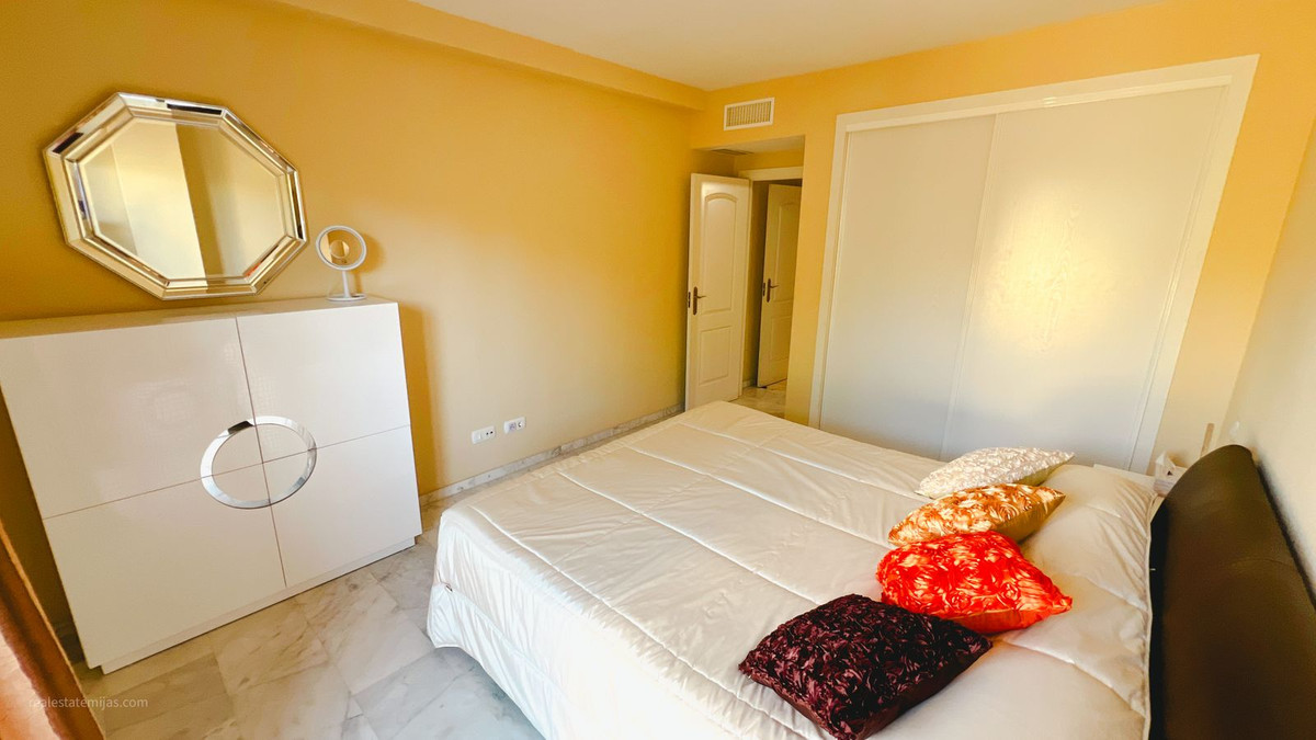 2 Bed Apartment for sale in Reserva De Marbella Costa Del Sol, Málaga, Spain