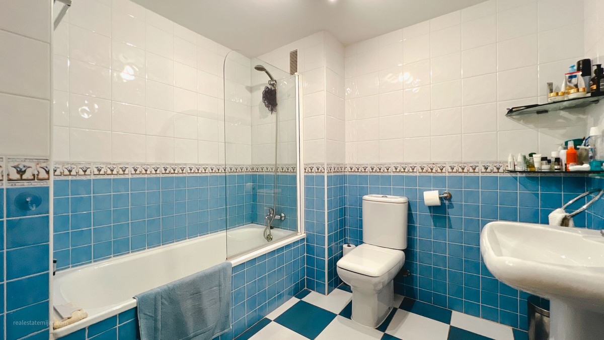 2 Bed Apartment for sale in Reserva De Marbella Costa Del Sol, Málaga, Spain