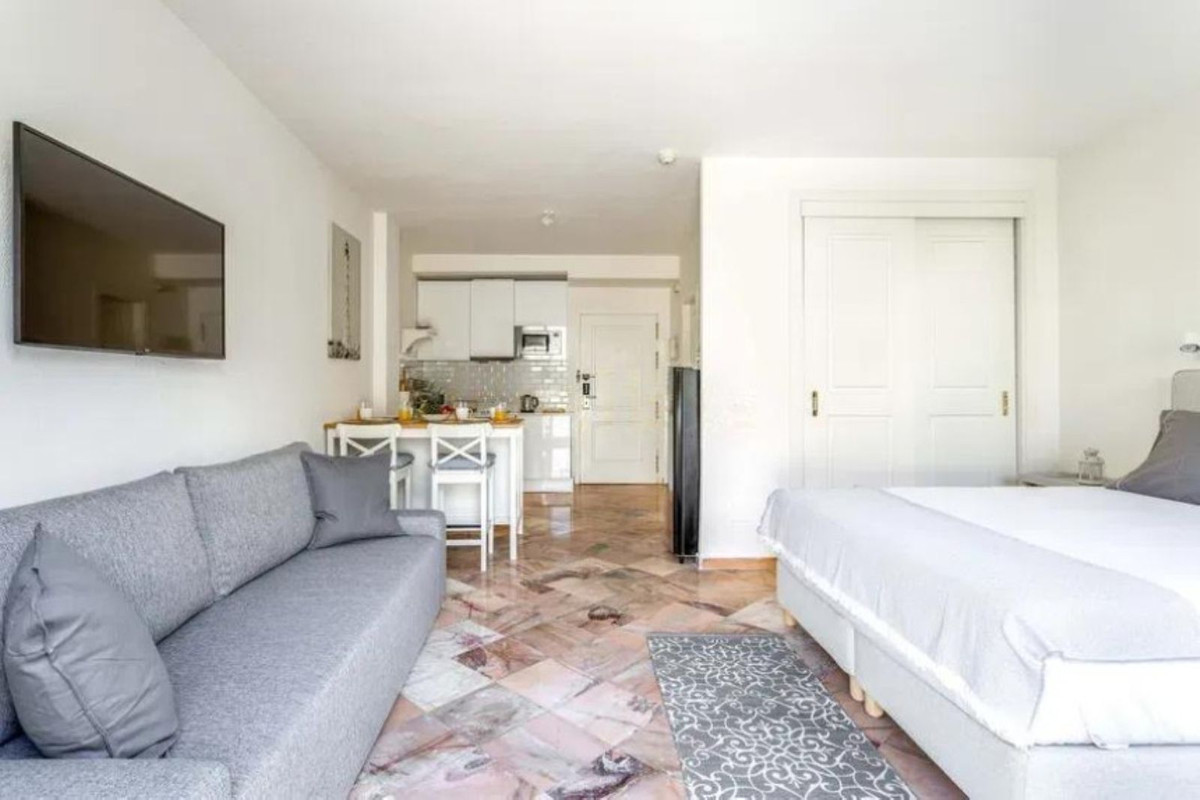 Se vende Estudio Planta Media  en Costa Del Sol, Málaga, España