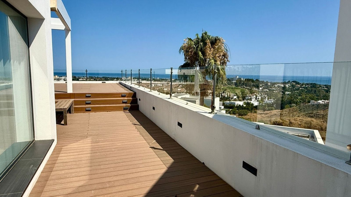 Se vende Villa - Chalet de 4 dormitorios en Costa Del Sol, Málaga, España
