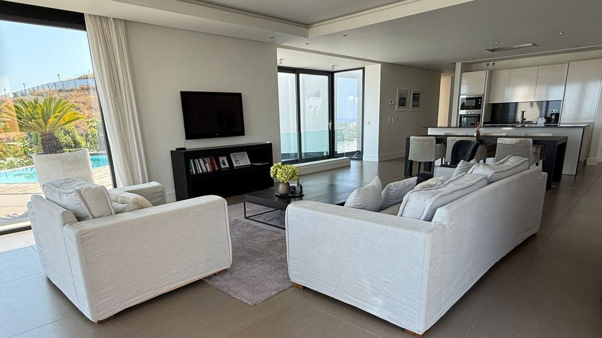 Se vende Villa - Chalet de 4 dormitorios en Costa Del Sol, Málaga, España