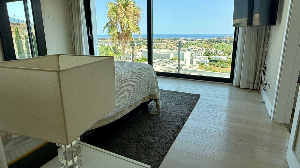 Se vende Villa - Chalet de 4 dormitorios en Costa Del Sol, Málaga, España