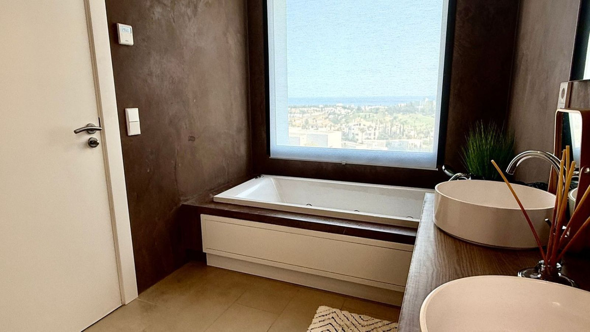 Se vende Villa - Chalet de 4 dormitorios en Costa Del Sol, Málaga, España