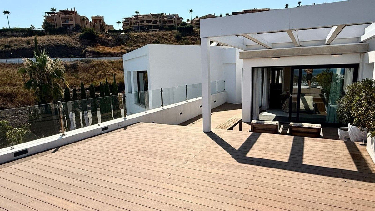 Se vende Villa - Chalet de 4 dormitorios en Costa Del Sol, Málaga, España