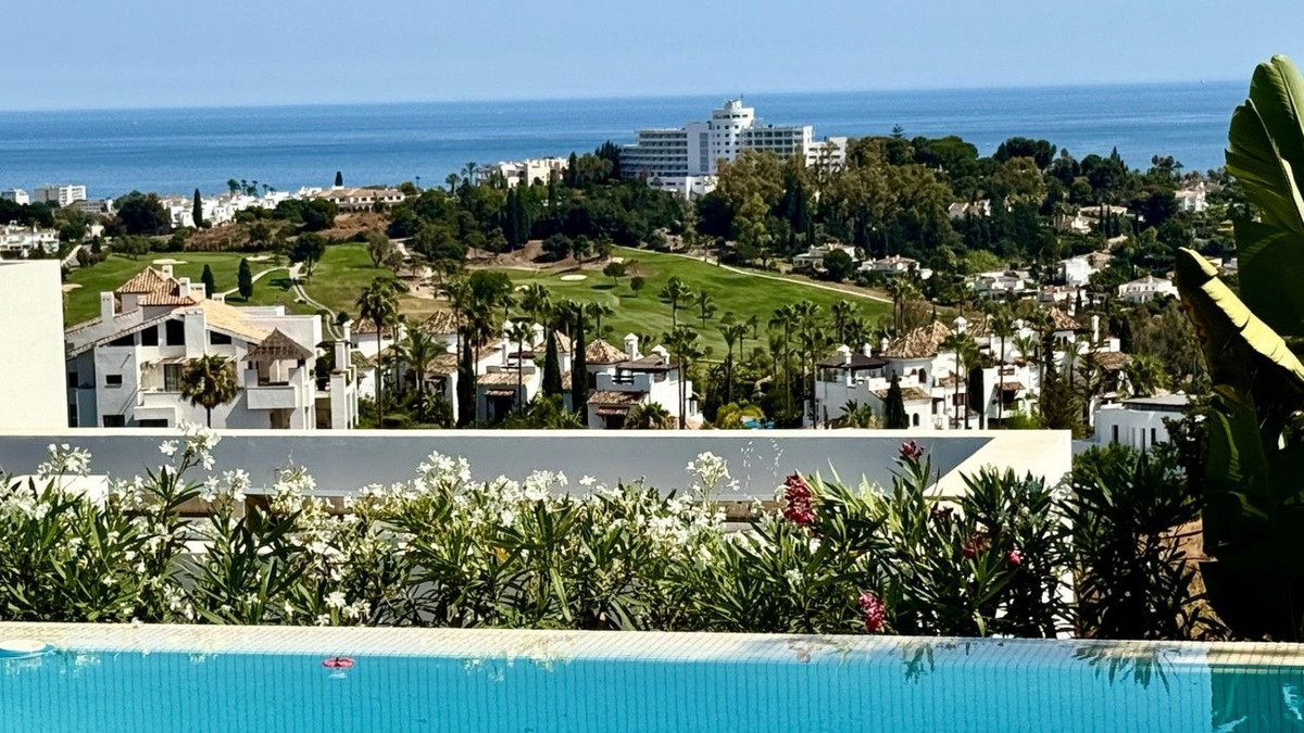 Se vende Villa - Chalet de 4 dormitorios en Costa Del Sol, Málaga, España