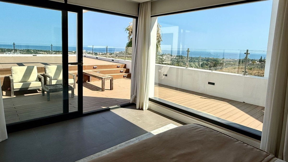 Se vende Villa - Chalet de 4 dormitorios en Costa Del Sol, Málaga, España