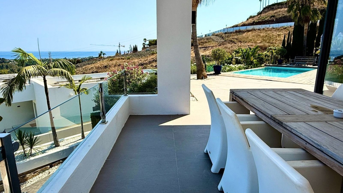Se vende Villa - Chalet de 4 dormitorios en Costa Del Sol, Málaga, España