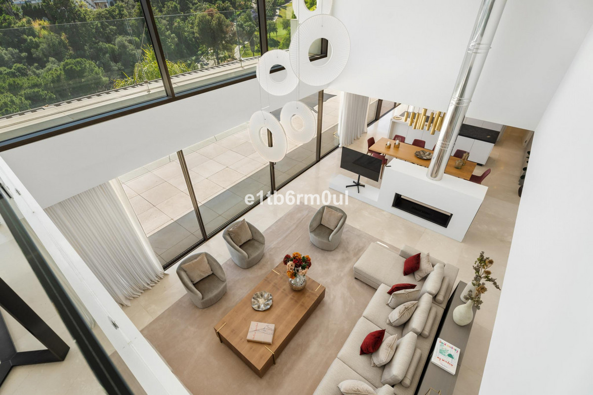 5 Bed Townhouse for sale in La Quinta Costa Del Sol, Málaga, Spain