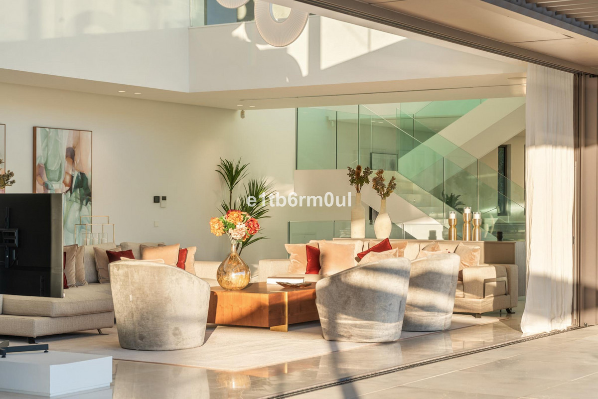5 Bed Townhouse for sale in La Quinta Costa Del Sol, Málaga, Spain