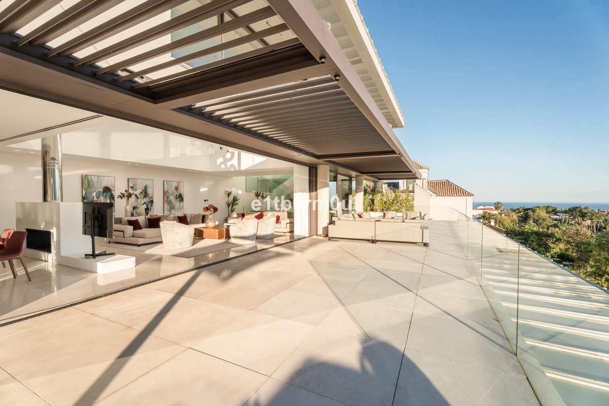 5 Bed Townhouse for sale in La Quinta Costa Del Sol, Málaga, Spain