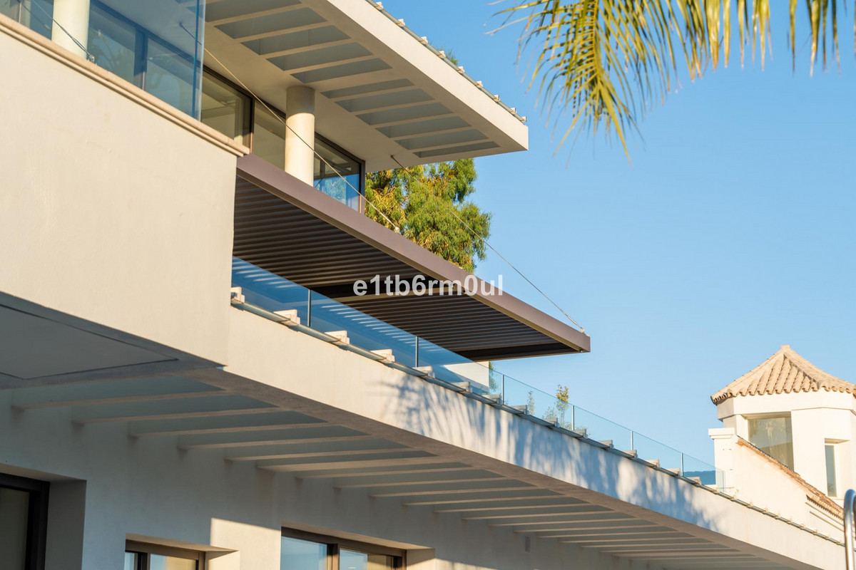 5 Bed Townhouse for sale in La Quinta Costa Del Sol, Málaga, Spain
