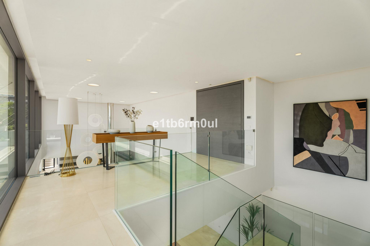 5 Bed Townhouse for sale in La Quinta Costa Del Sol, Málaga, Spain