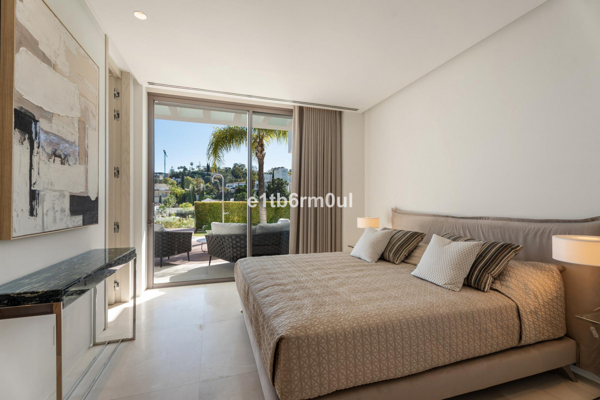 5 Bed Townhouse for sale in La Quinta Costa Del Sol, Málaga, Spain