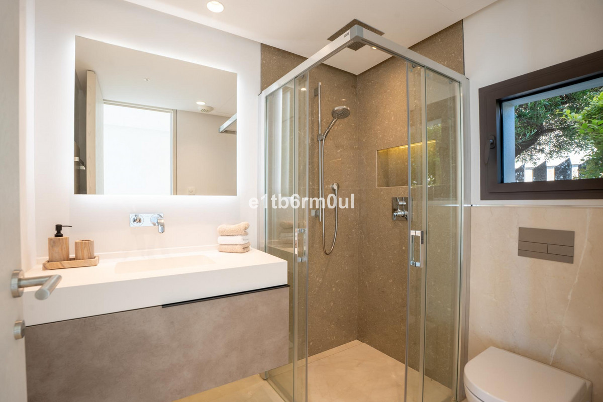 5 Bed Townhouse for sale in La Quinta Costa Del Sol, Málaga, Spain