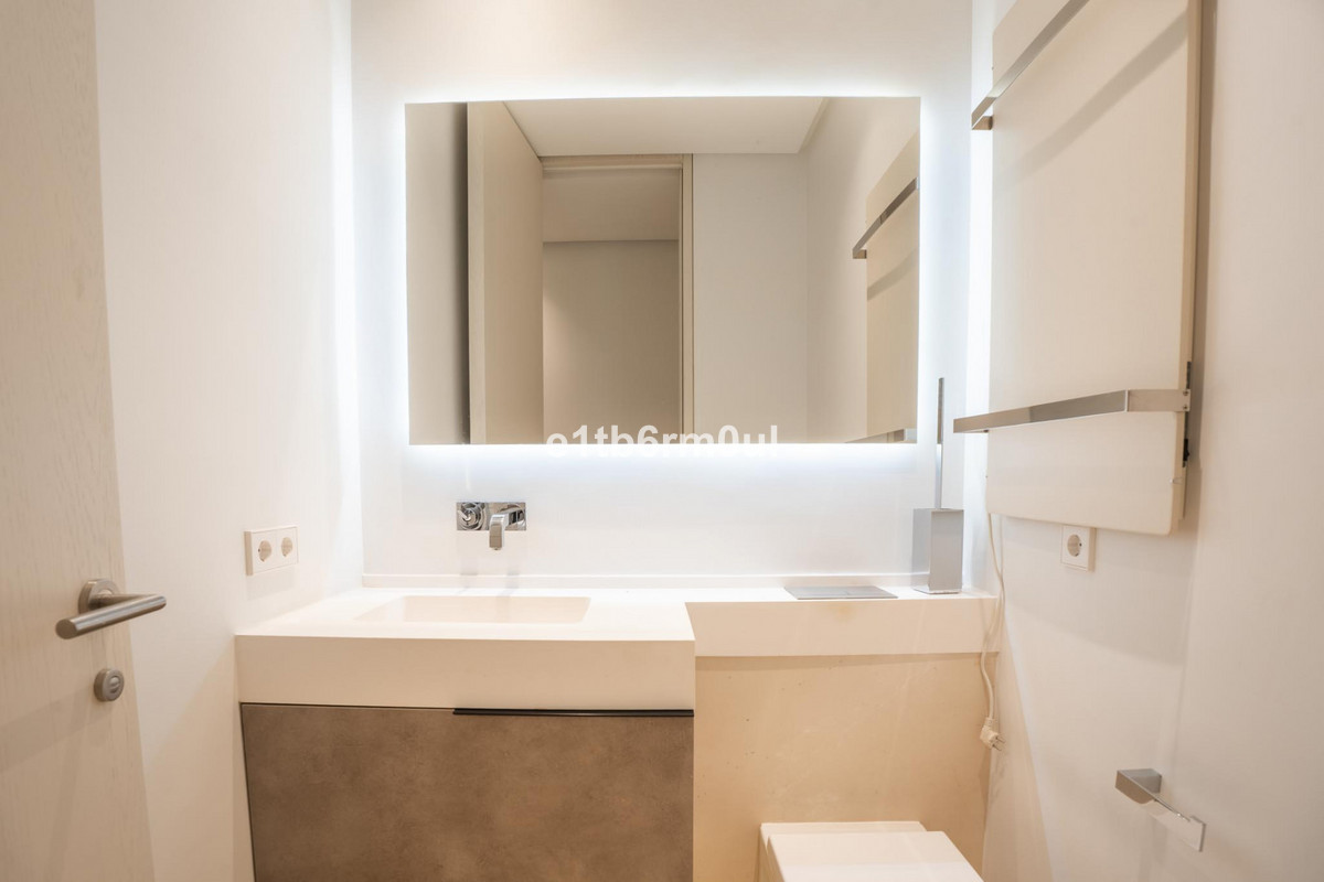5 Bed Townhouse for sale in La Quinta Costa Del Sol, Málaga, Spain