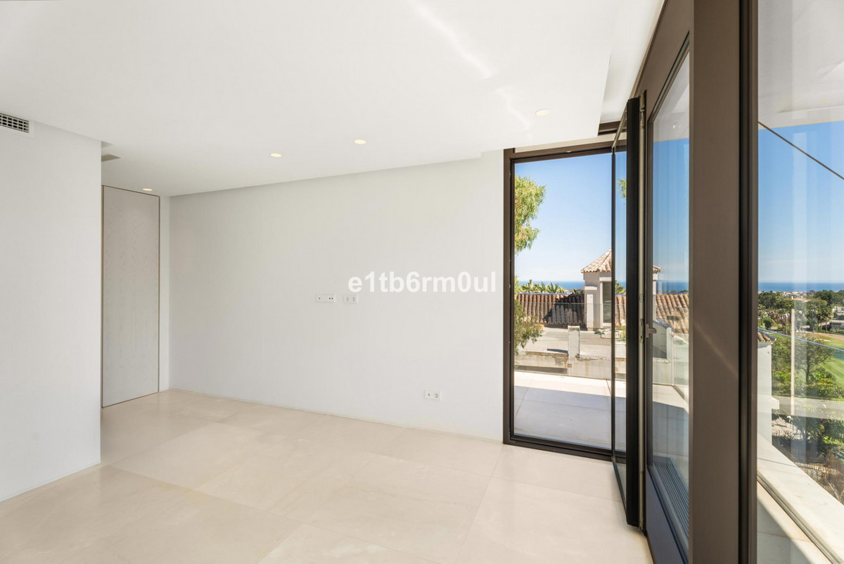 5 Bed Townhouse for sale in La Quinta Costa Del Sol, Málaga, Spain