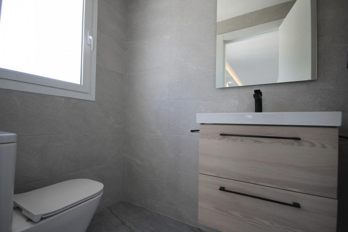 5 Bed Townhouse for sale in La Nucia Costa Blanca, Alicante, Spain