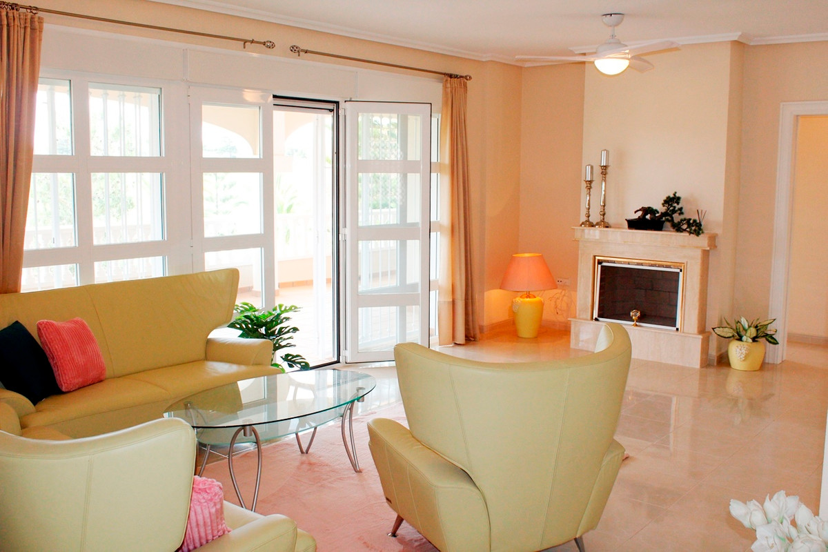 4 Bed Townhouse for sale in Orihuela Costa Costa Blanca, Alicante, Spain
