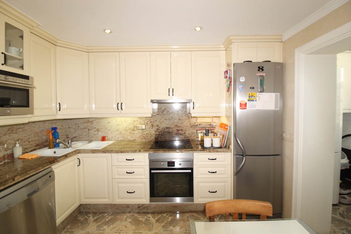 3 Bed Townhouse for sale in Nueva Andalucía Costa Del Sol, Málaga, Spain