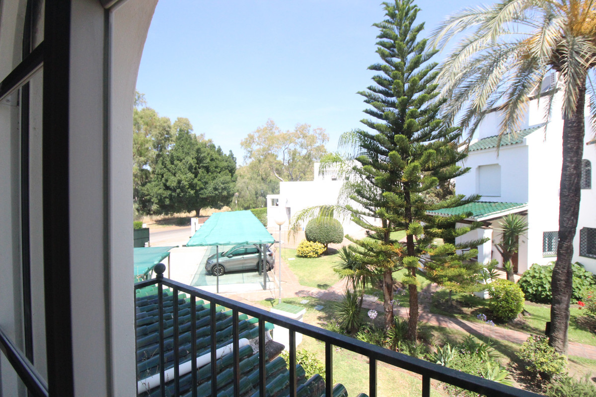3 Bed Townhouse for sale in Nueva Andalucía Costa Del Sol, Málaga, Spain