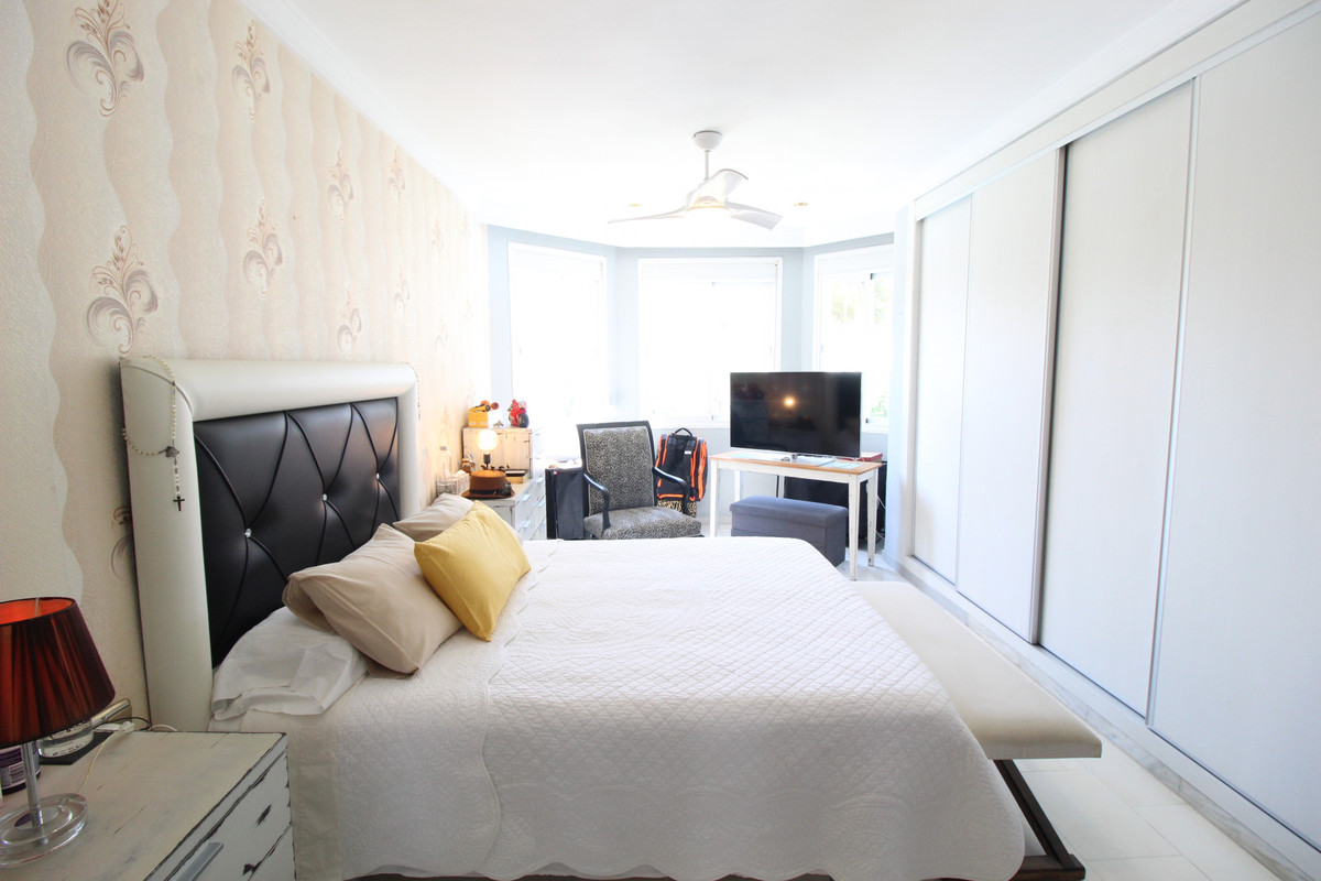 3 Bed Townhouse for sale in Nueva Andalucía Costa Del Sol, Málaga, Spain