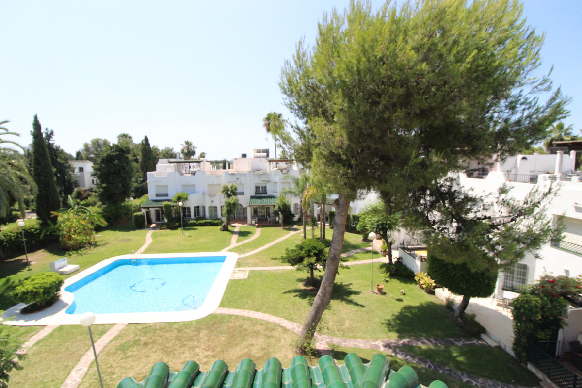 3 Bed Townhouse for sale in Nueva Andalucía Costa Del Sol, Málaga, Spain