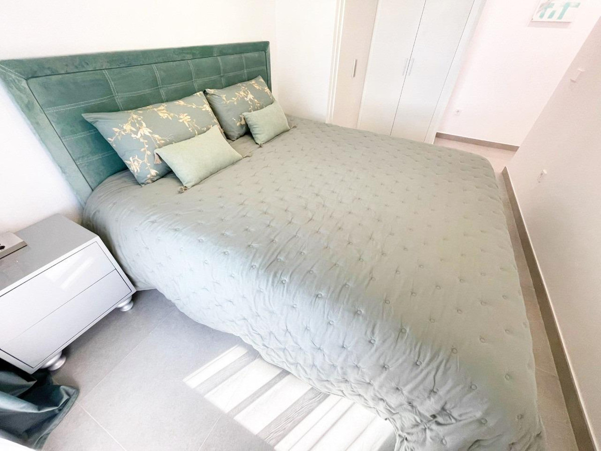 Se vende Apartamento Planta Media de 3 dormitorios en Costa Blanca, Alicante, España