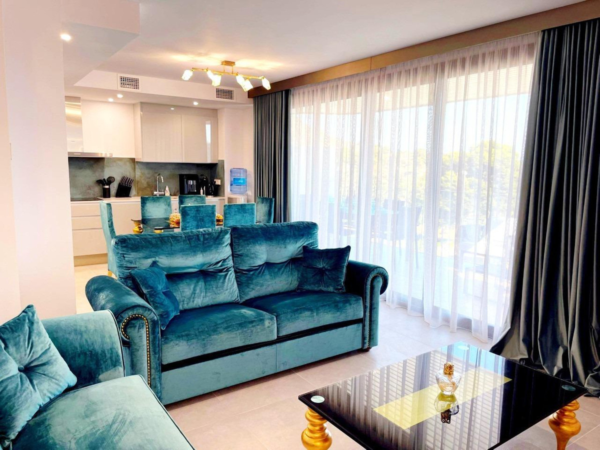 Se vende Apartamento Planta Media de 3 dormitorios en Costa Blanca, Alicante, España