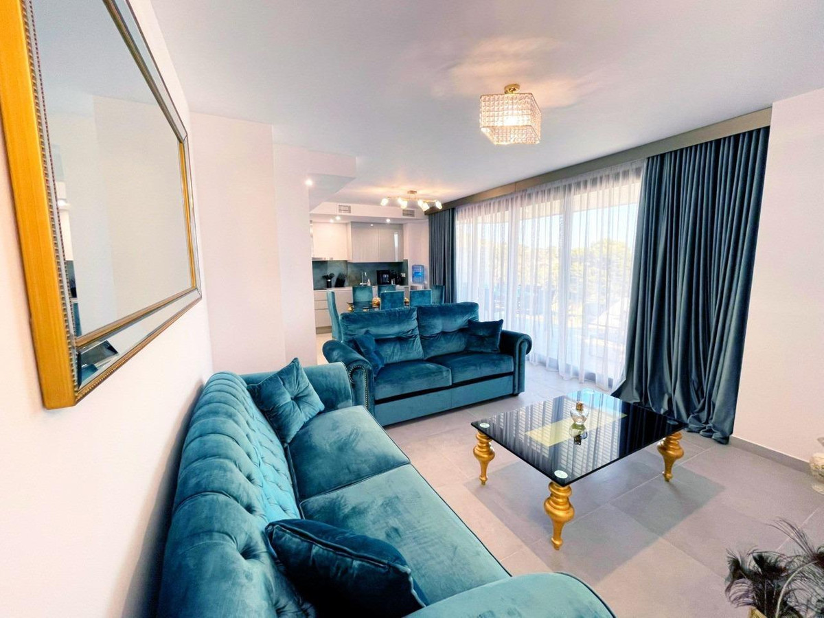 Se vende Apartamento Planta Media de 3 dormitorios en Costa Blanca, Alicante, España