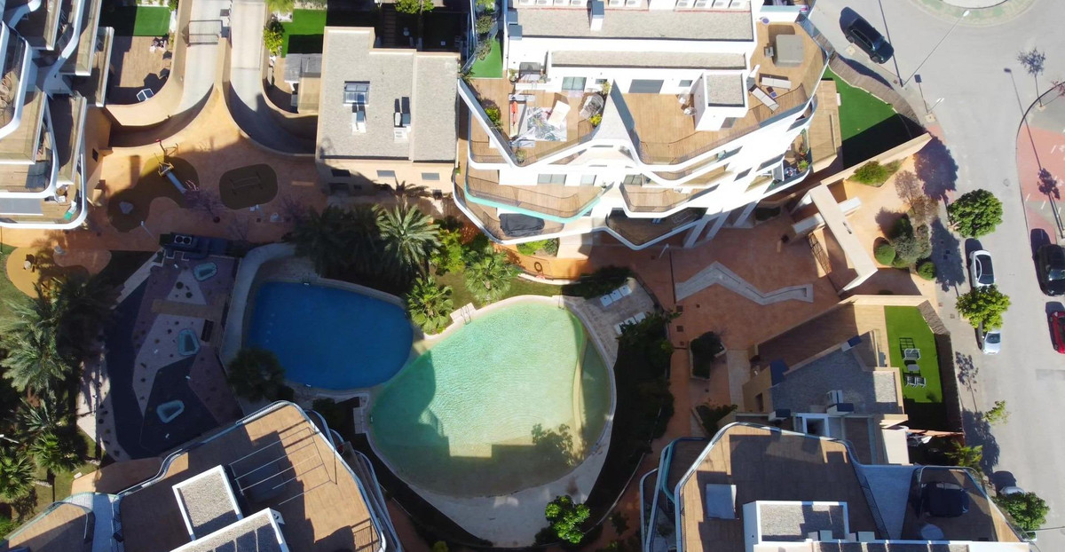 Se vende Apartamento Planta Media de 3 dormitorios en Costa Blanca, Alicante, España