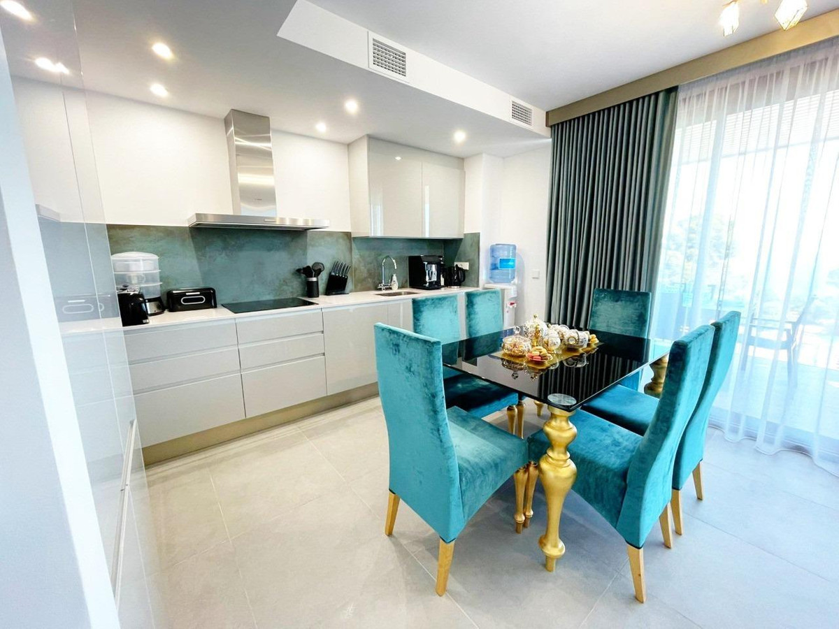 Se vende Apartamento Planta Media de 3 dormitorios en Costa Blanca, Alicante, España