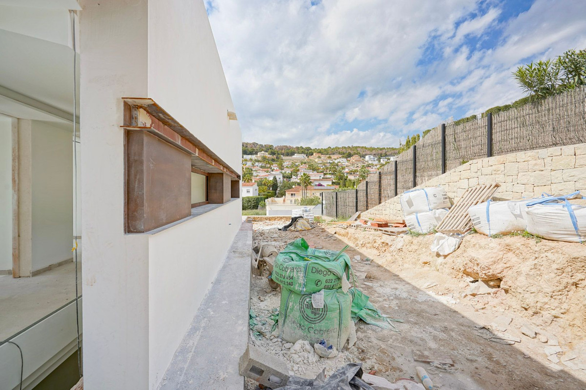 4 Bed Townhouse for sale in Calpe Costa Blanca, Alicante, Spain