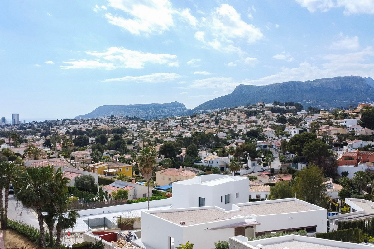4 Bed Townhouse for sale in Calpe Costa Blanca, Alicante, Spain