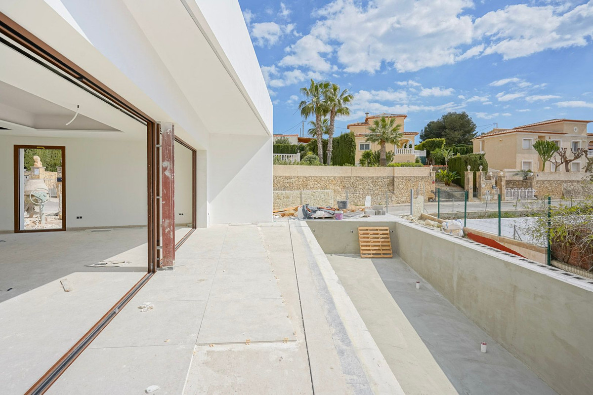 4 Bed Townhouse for sale in Calpe Costa Blanca, Alicante, Spain