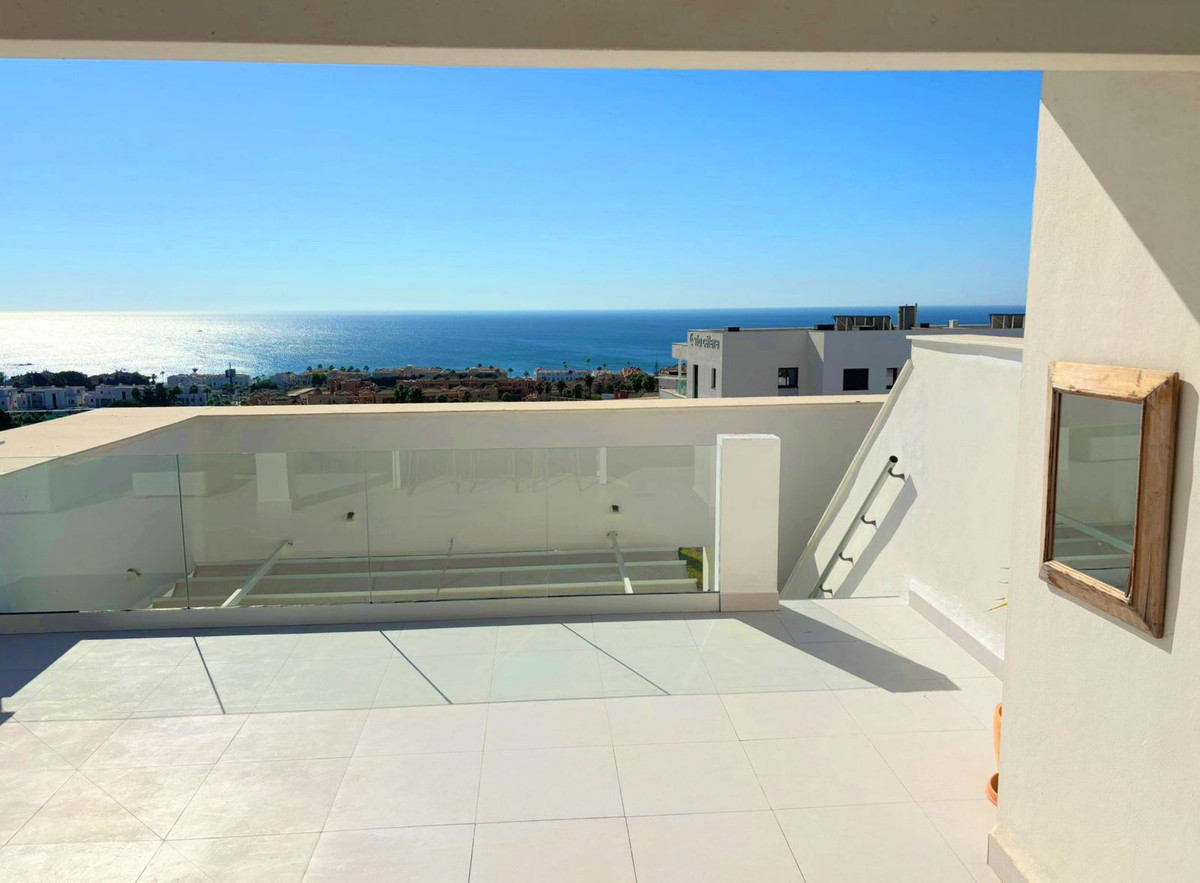 2 Bed Apartment for sale in Casares Playa Costa Del Sol, Málaga, Spain