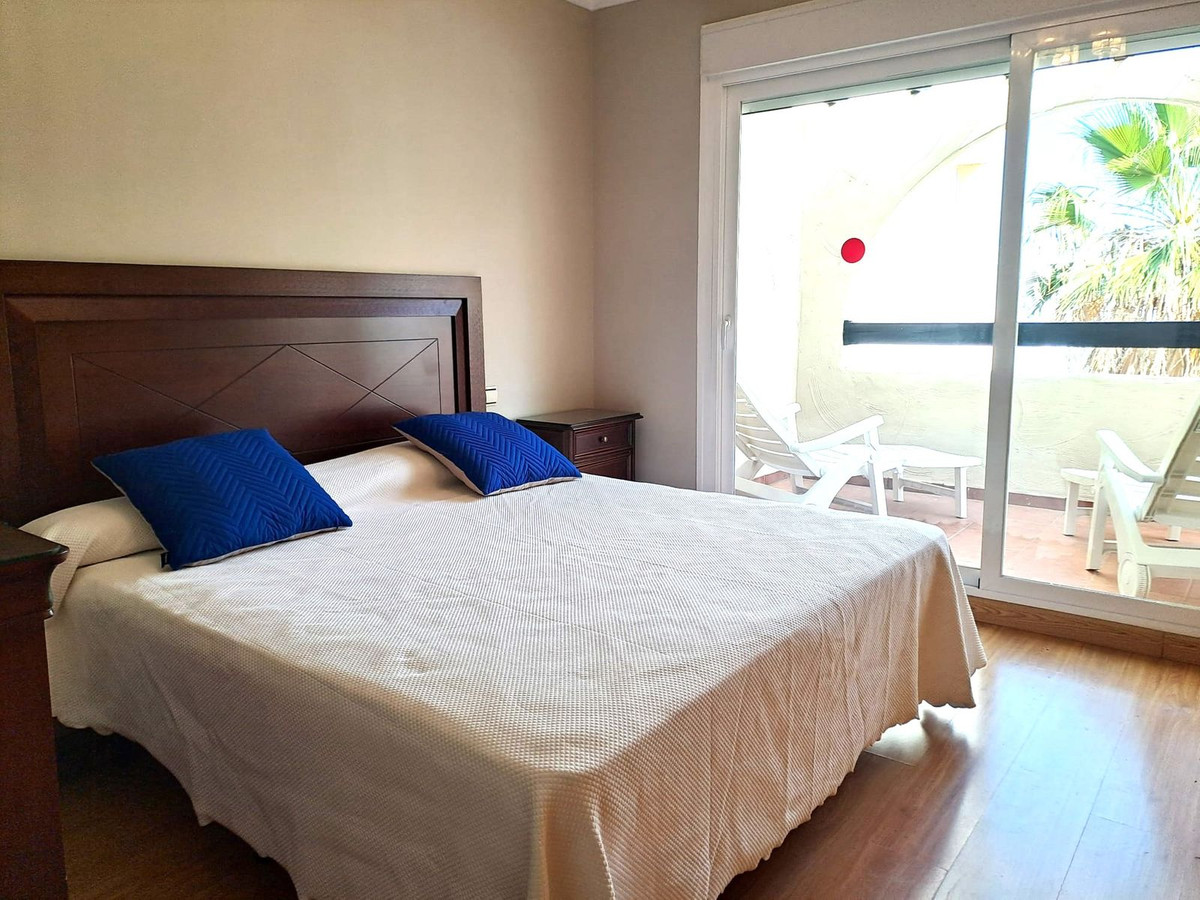 2 Bed Apartment for sale in Estepona Costa Del Sol, Málaga, Spain