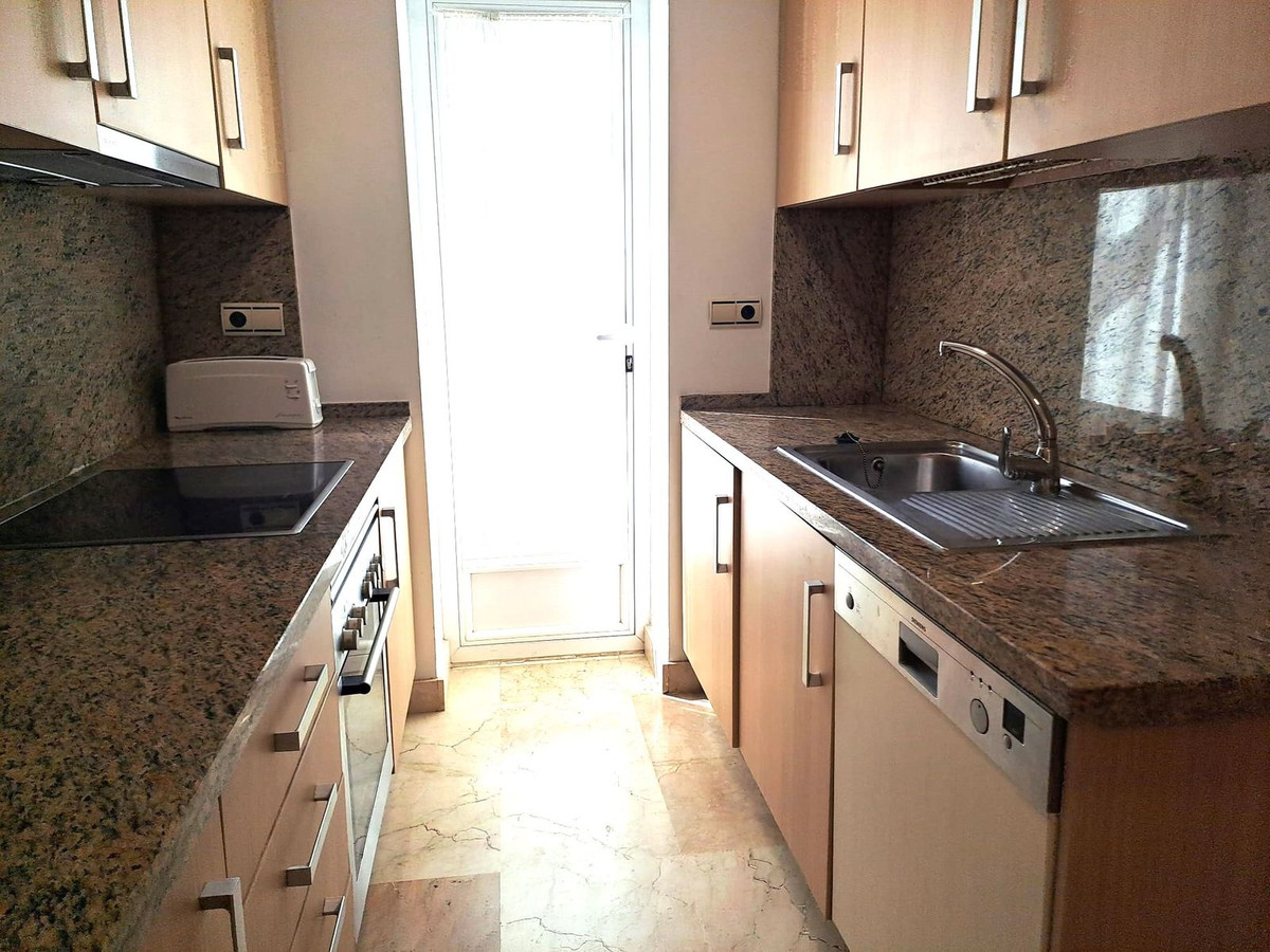 2 Bed Apartment for sale in Estepona Costa Del Sol, Málaga, Spain