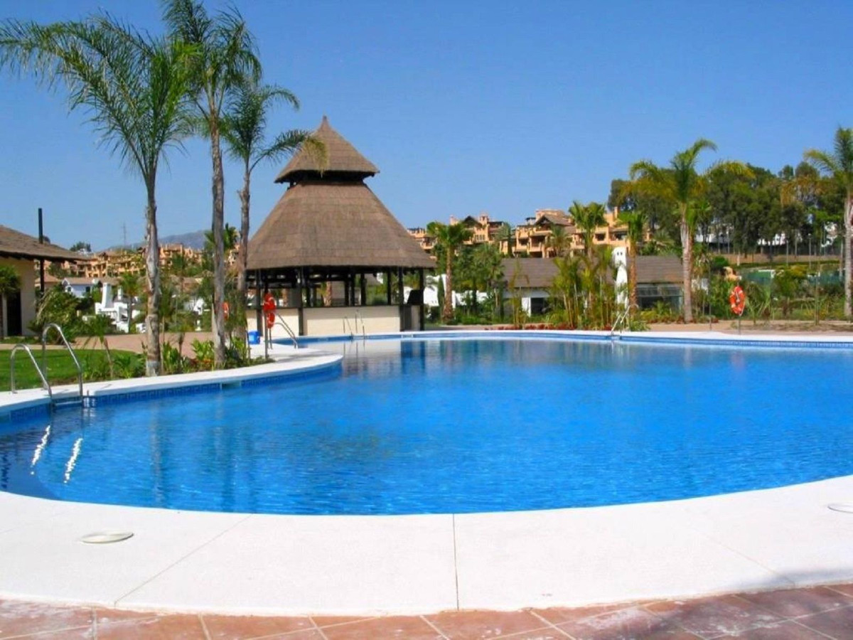 2 Bed Apartment for sale in Estepona Costa Del Sol, Málaga, Spain