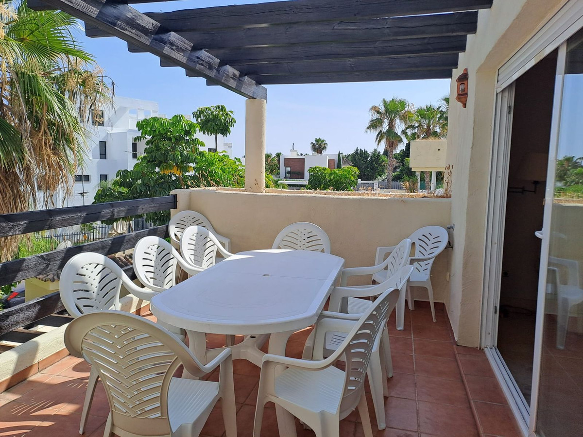 2 Bed Apartment for sale in Estepona Costa Del Sol, Málaga, Spain