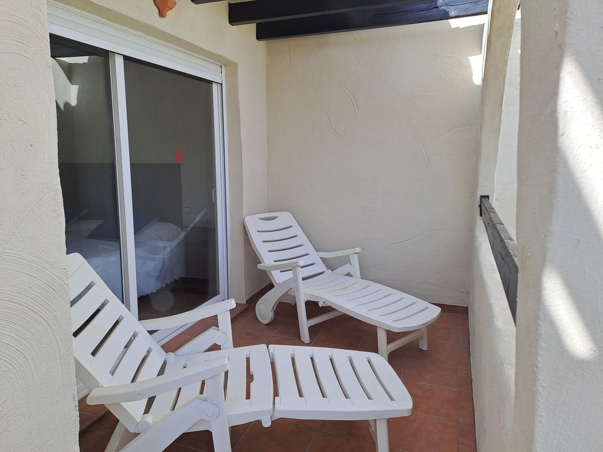 2 Bed Apartment for sale in Estepona Costa Del Sol, Málaga, Spain
