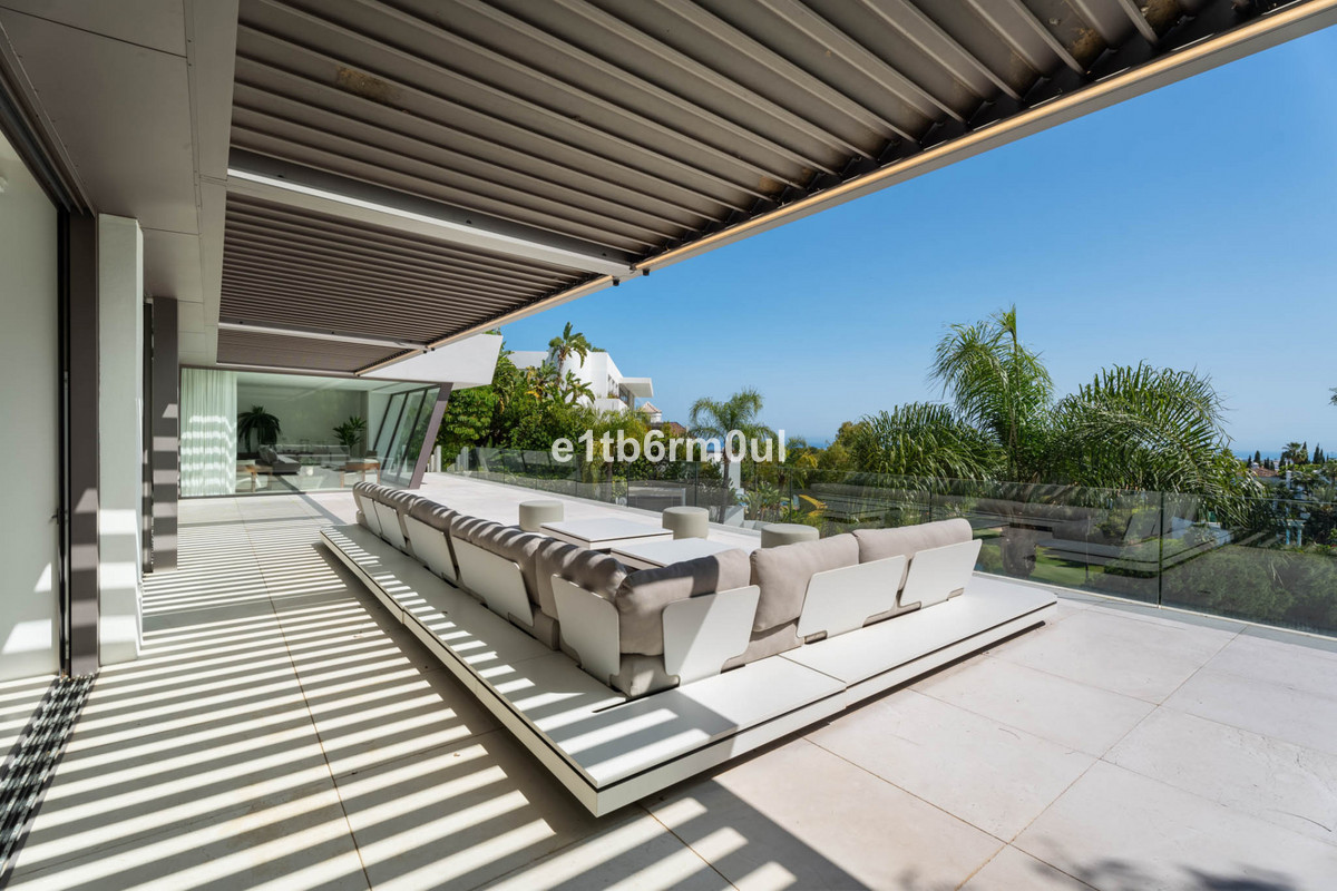 Se vende Villa - Chalet de 6 dormitorios en Costa Del Sol, Málaga, España