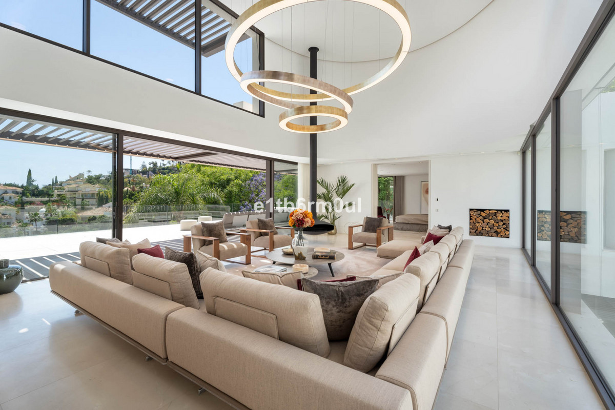 Se vende Villa - Chalet de 6 dormitorios en Costa Del Sol, Málaga, España