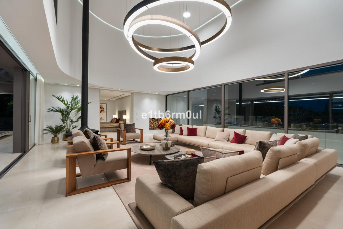 Se vende Villa - Chalet de 6 dormitorios en Costa Del Sol, Málaga, España