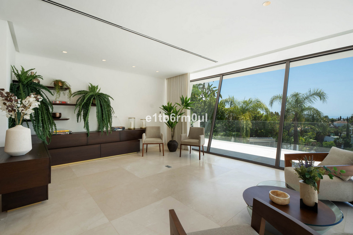 Se vende Villa - Chalet de 6 dormitorios en Costa Del Sol, Málaga, España