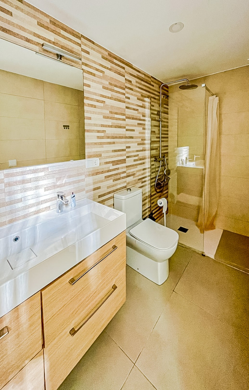 Se vende Villa - Chalet de 4 dormitorios en Costa Blanca, Alicante, España